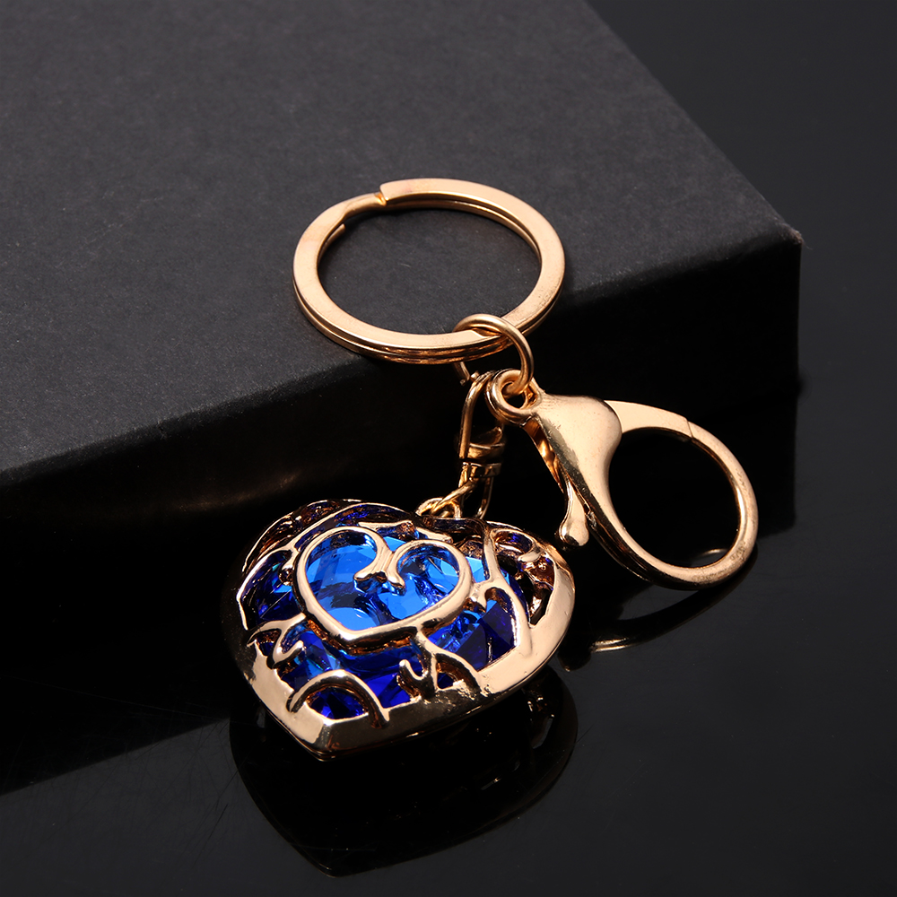 Zeldas Link Skyward Sword Red  - Retro Gaming Keychain review and price