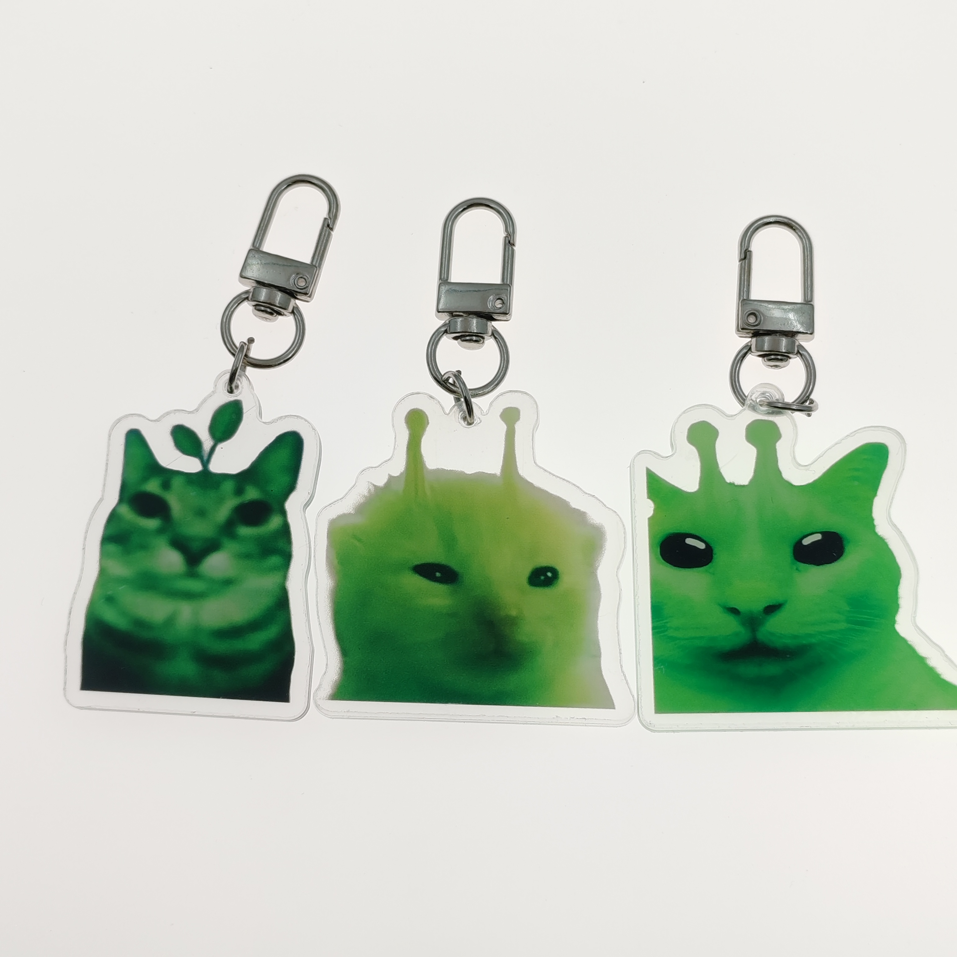 zip zip zap zap zip zip, alien - Retro Gaming Keychain review and price